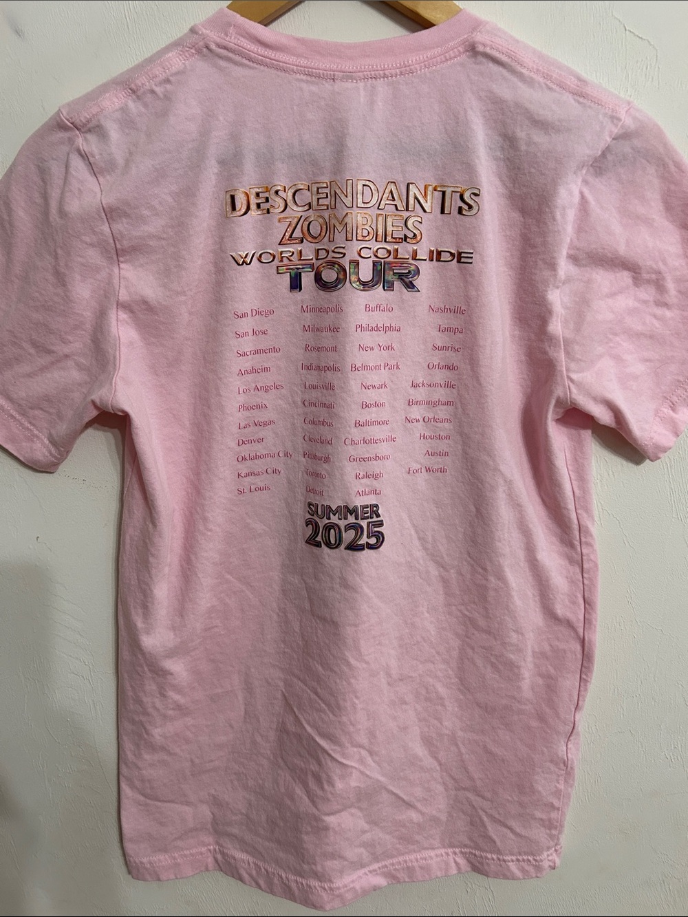 Disney Pink Descendants Zombies "Worlds Collide" Tour Tee Youth S - Picture 5 of 5